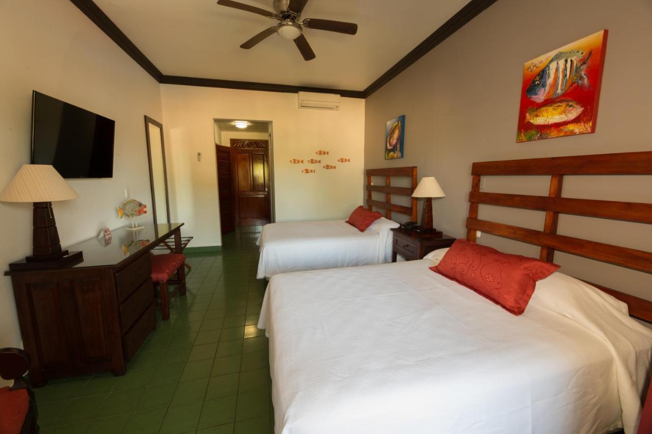 Отель Club Del Mar Oceanfront Хако Экстерьер фото