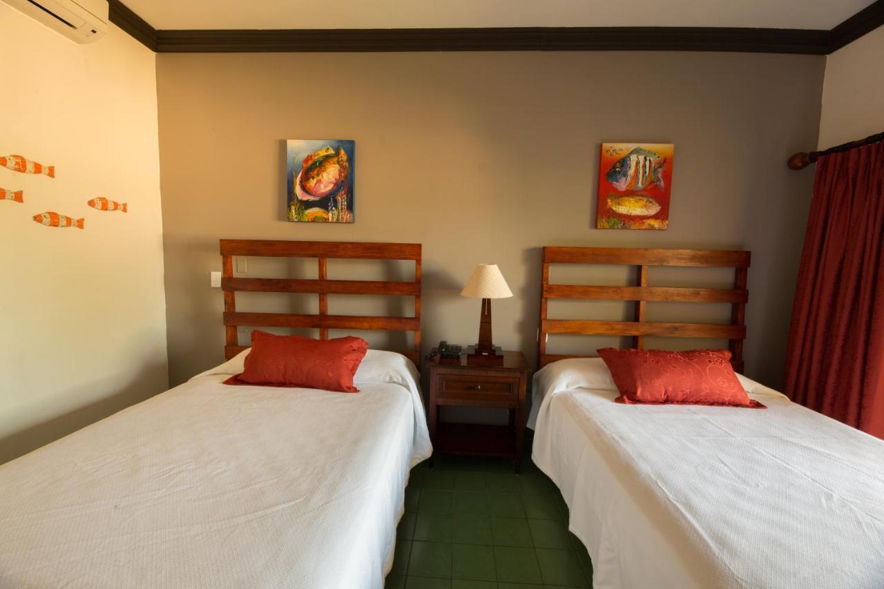 Отель Club Del Mar Oceanfront Хако Экстерьер фото