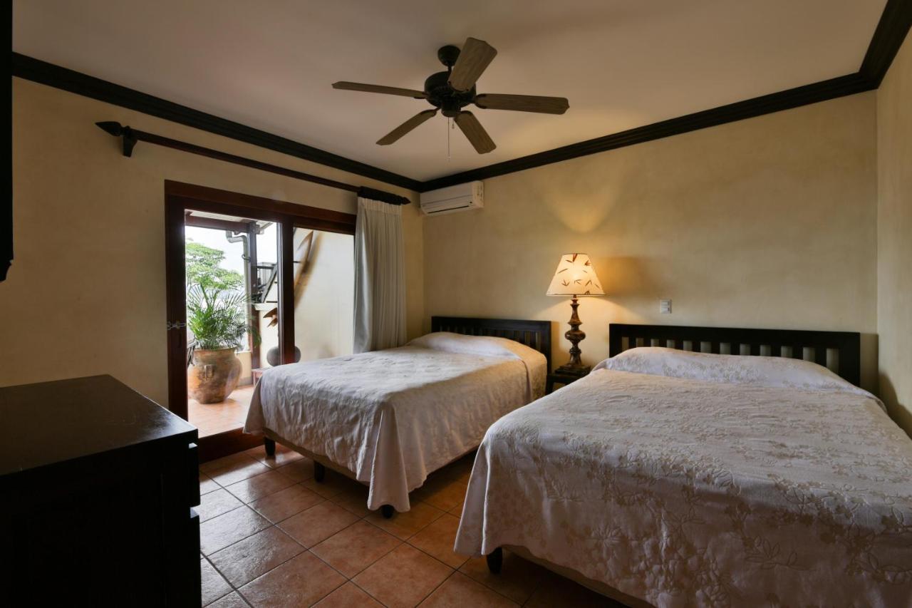 Отель Club Del Mar Oceanfront Хако Экстерьер фото