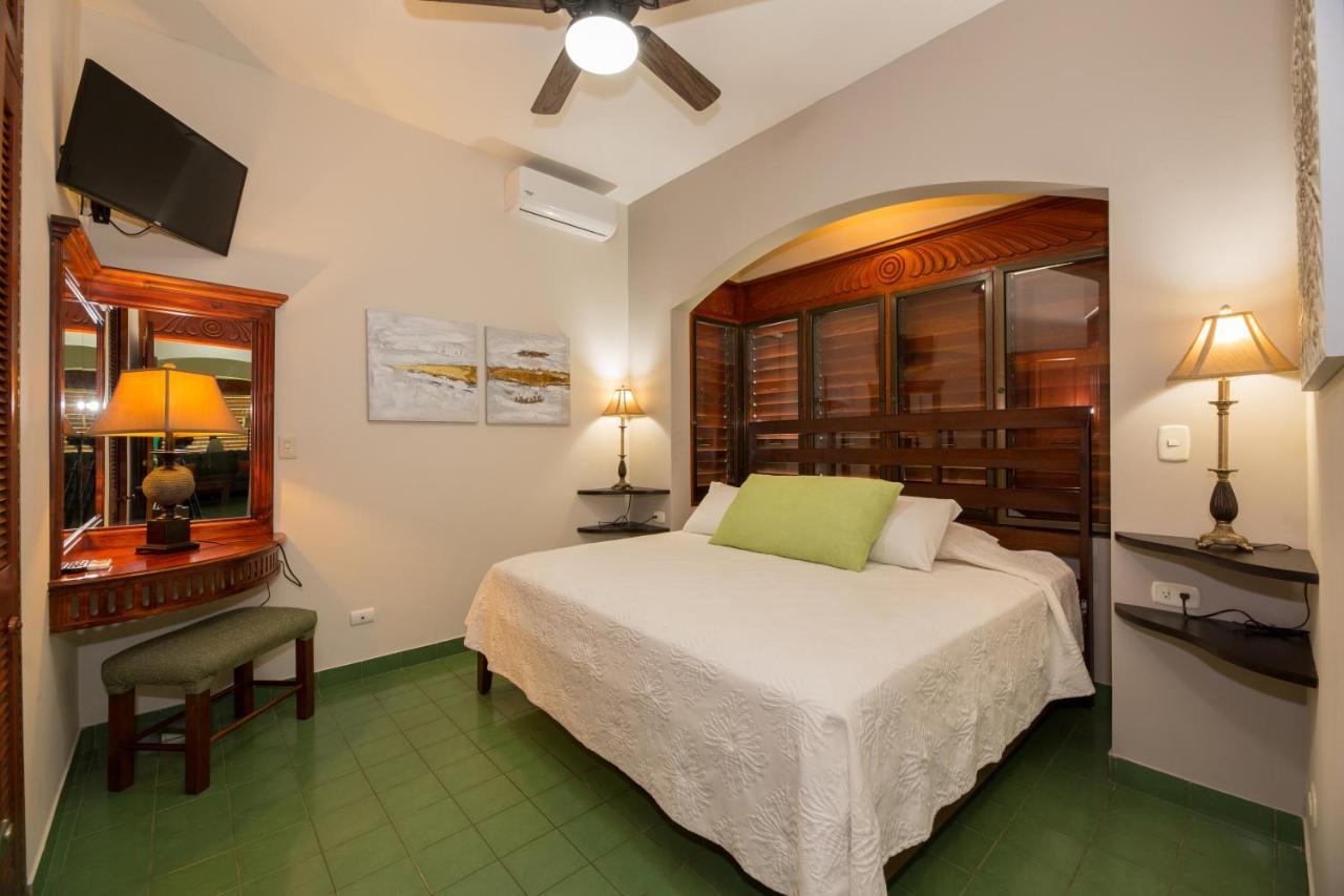 Отель Club Del Mar Oceanfront Хако Экстерьер фото